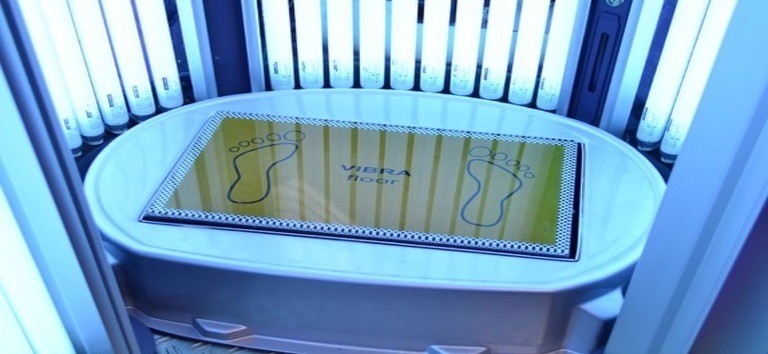 Stand up sunbed